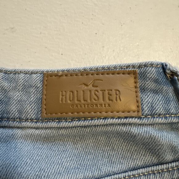 Hollister Women's Ultra High Rise Dad Jeans Distressed Cotton Blue Size 3R / 31L - Picture 3 of 5